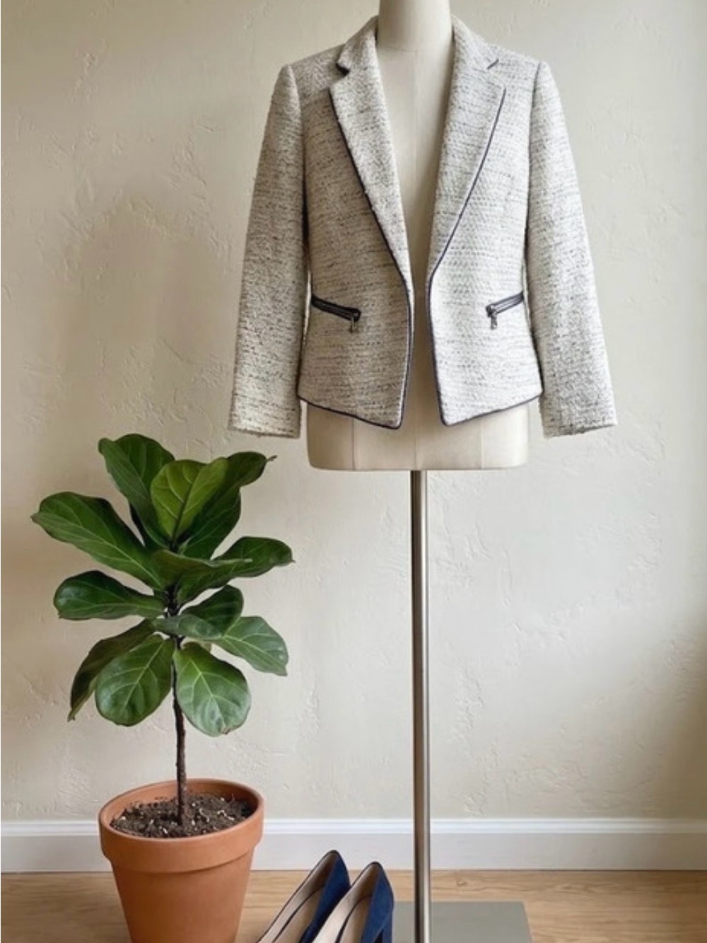 Ann Taylor Cream Tweed Blazer with Contrast Trim